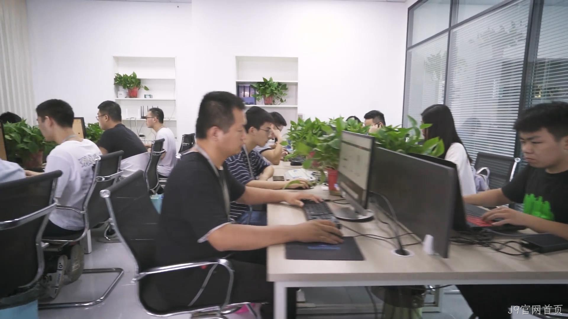 企业网站建设别踩坑！替换词 11 年定制，让官网成为获客利器